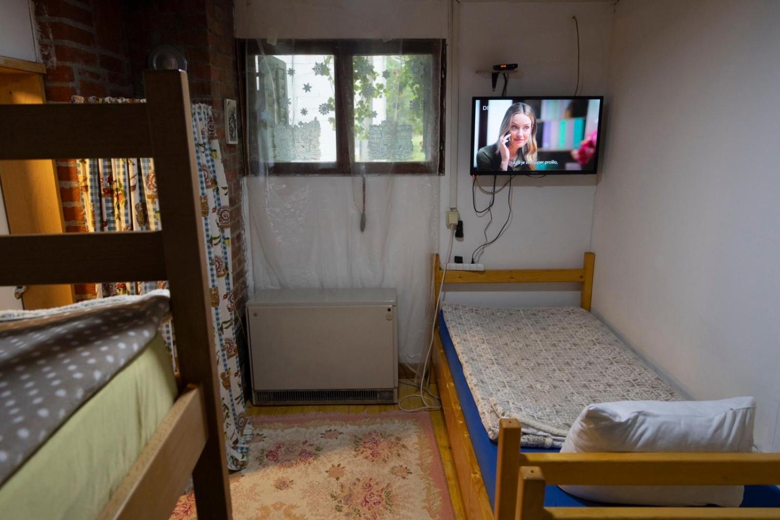 Appartement Zimska Idila à Crni Vrh Extérieur photo