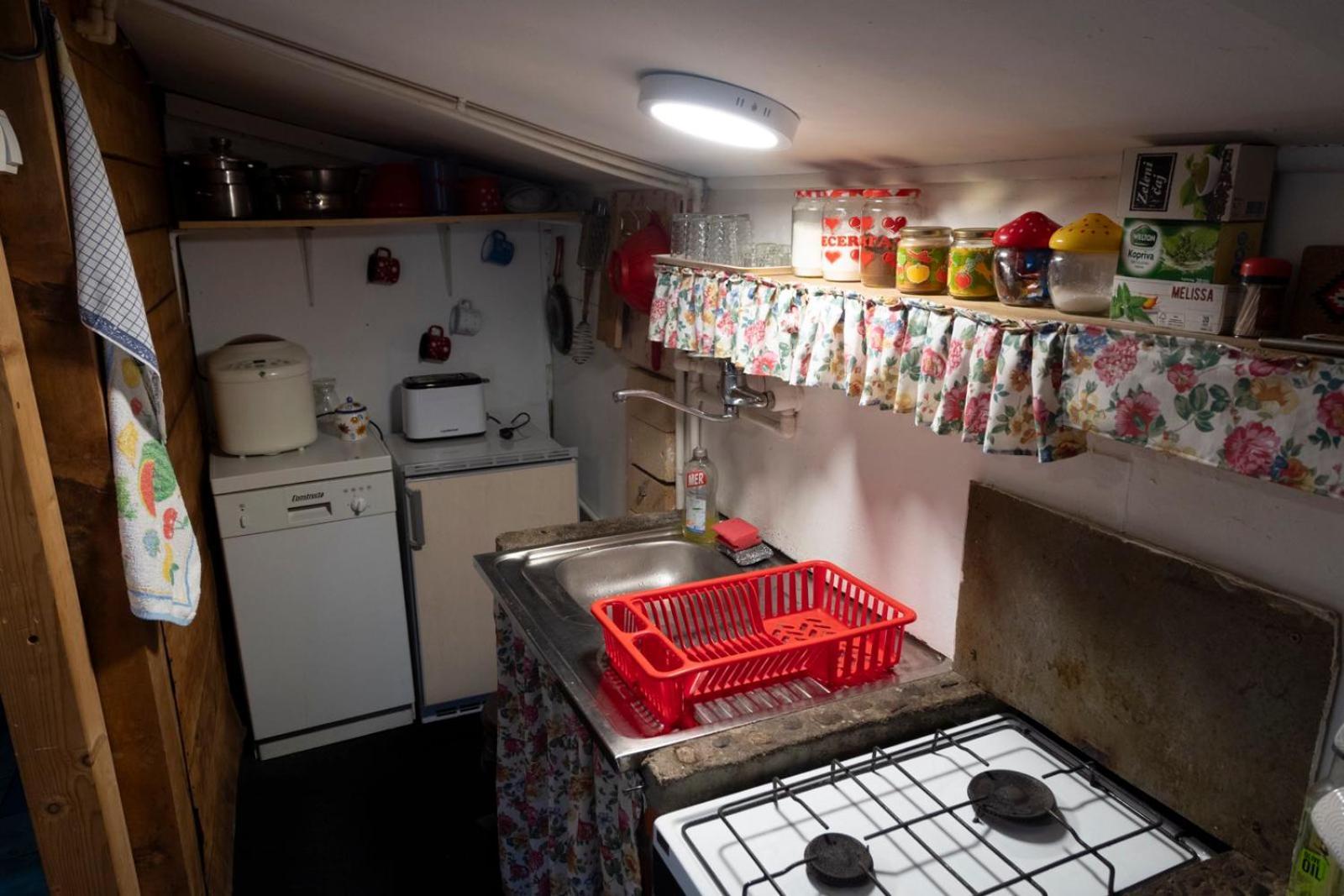 Appartement Zimska Idila à Crni Vrh Extérieur photo